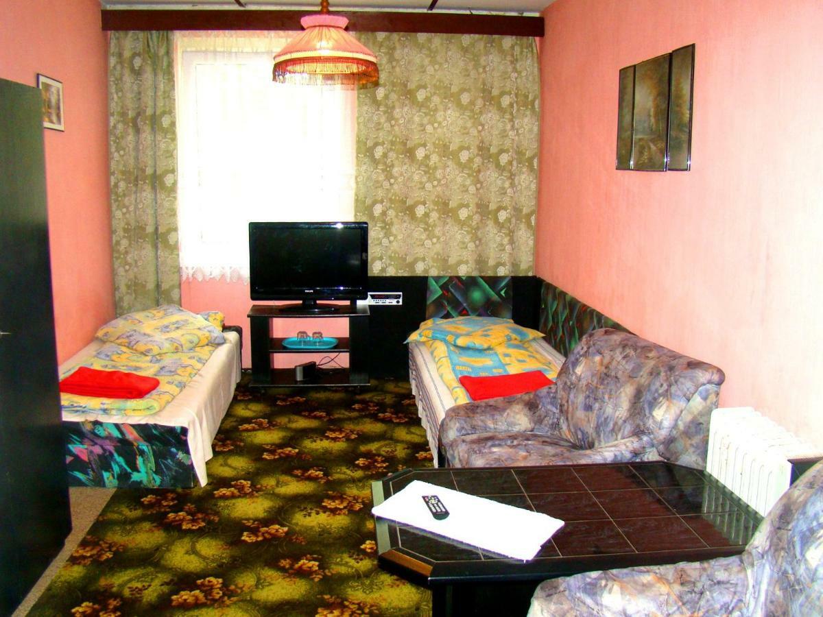 Osrodek Wypoczynkowy Oaza Hotel Kuznica Zbaska Exterior foto